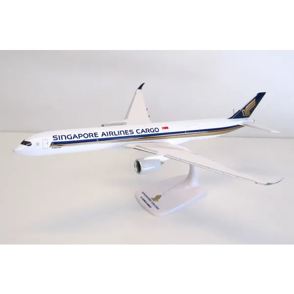 Singapore Cargo Airbus A350F Plastic Model - 1/200