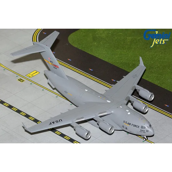 Gemini Jets USAF C-17A Globemaster III March ARB Diecast - 05-5144 - 1/200