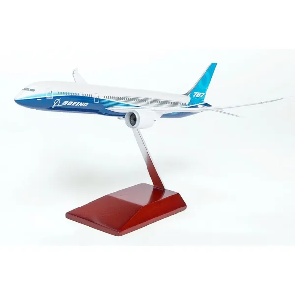 Boeing 787-8 Plastic Model - Scale 1:200