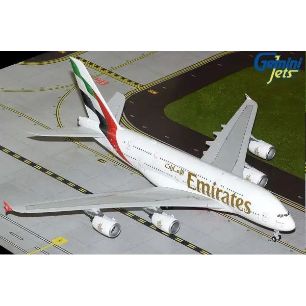 Gemini Jets Emirates Airbus A382 A6-EVB(New Livery) 1/200 Scale