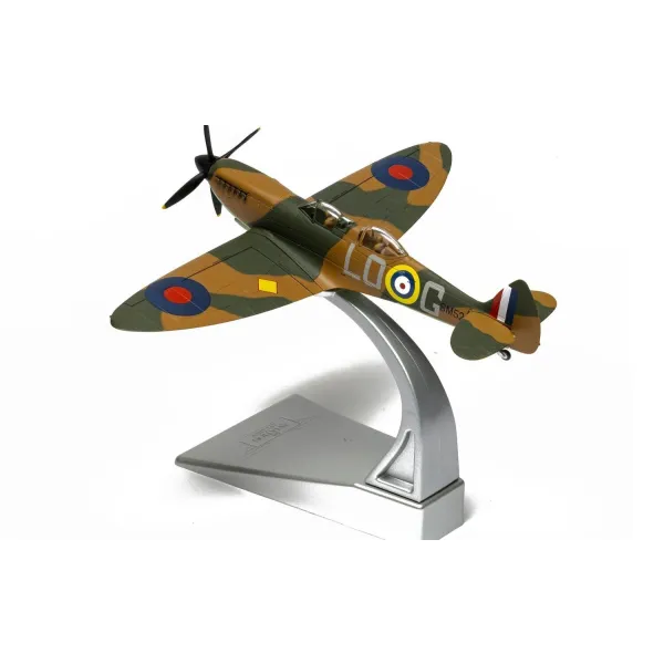 Corgi Supermarine Spitfire T9 - SM520 Goodwood Aerodrome Diecast - 1/72