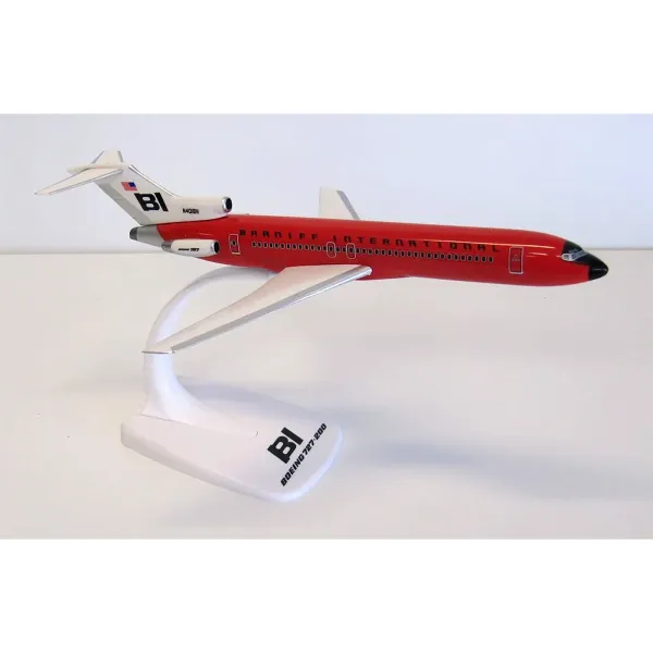 Braniff Boeing 727-200 Red Plastic Model - 1/200