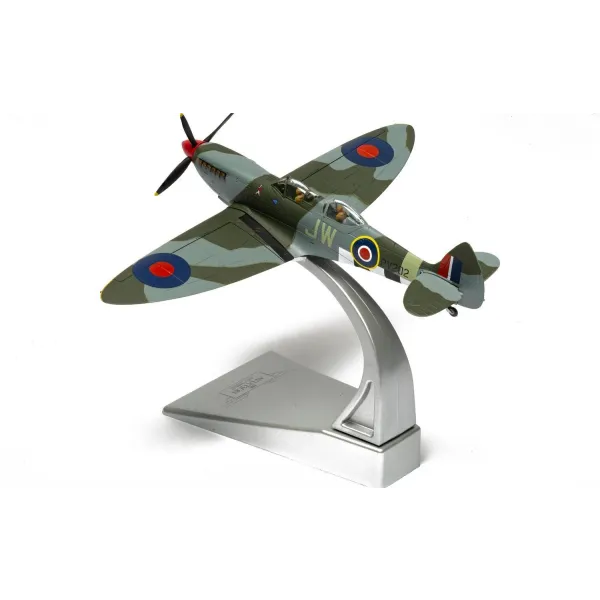 Corgi Supermarine Spitfire T9 - PV202 - Aerial Collective - Duxford Airfield