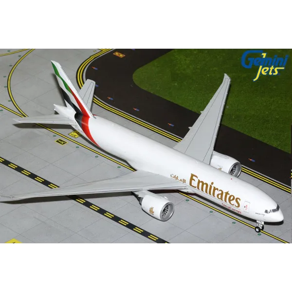 Gemini Jets Emirates Boeing 777-200LRF - A6-EVH Diecast 1/200