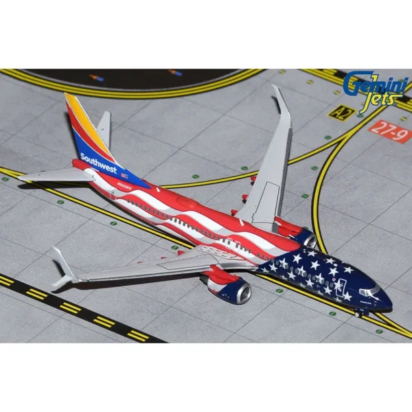 Gemini Jets Southwest Boeing 737-800 Freedom One Diecast - N500WR - 1/400