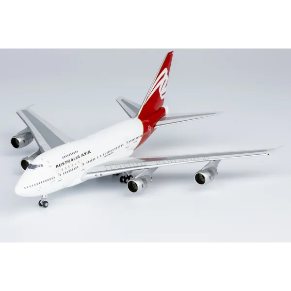 Australia Asia Boeing 747SP "City of Traralgon Diecast - VH-EAB- 1/400