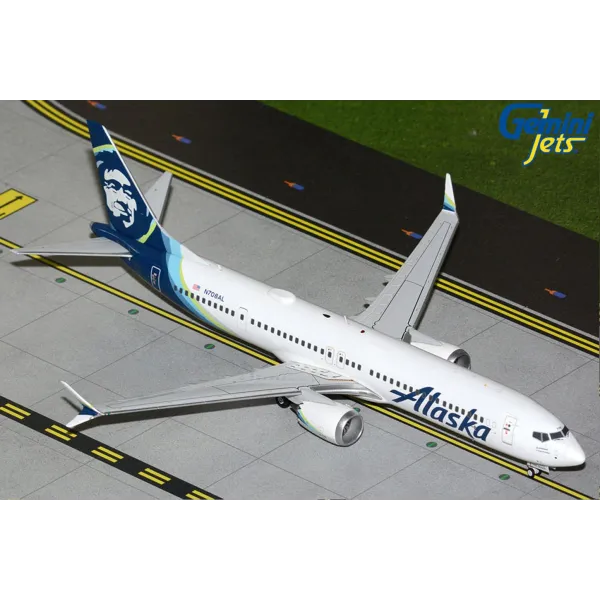 Gemini Jets Alaska Airlines Boeing 737-8 Max Diecast - N708AL - 1/200