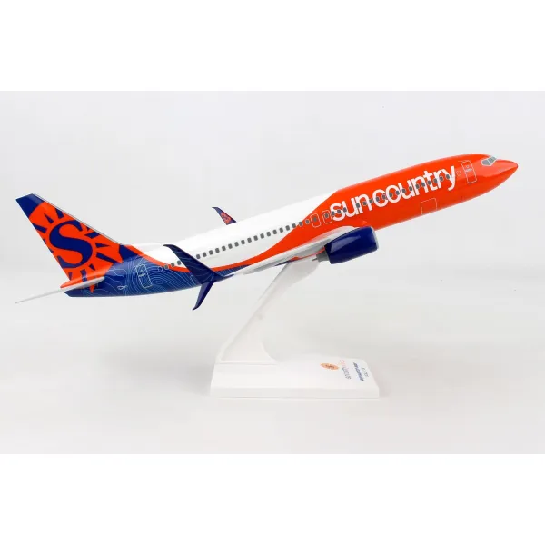 Skymarks Sun Country B737-800 Plastic Model - Scale 1:130