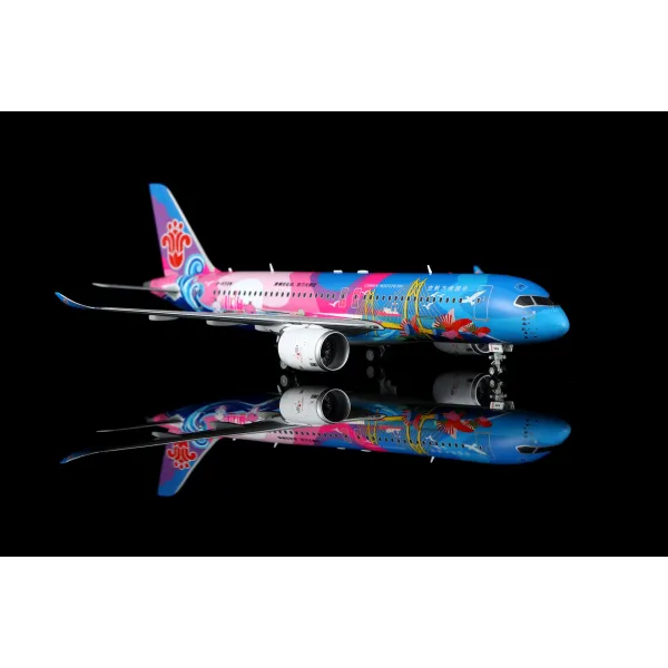 China Southern Airlines Comac C919 B-658W "15th National Games" Livery Diecast Model - 1/200 Scale