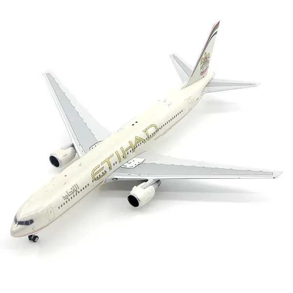 Etihad Boeing 767-300ER - Diecast Scale Model - A6-EYZ - 1/400