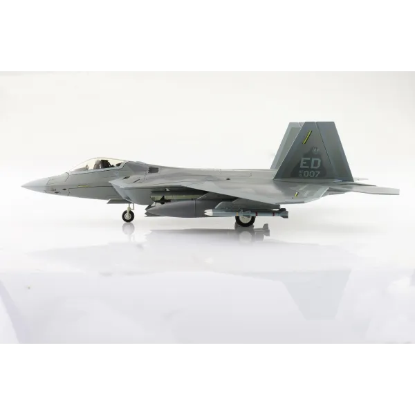Lockheed Martin F-22A Raptor Edwards AFB Diecast  - 1/72