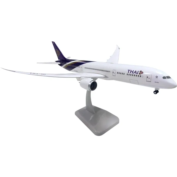 Boeing 787-9 Thai Airways Plastic Model HS-TWA - 1/200