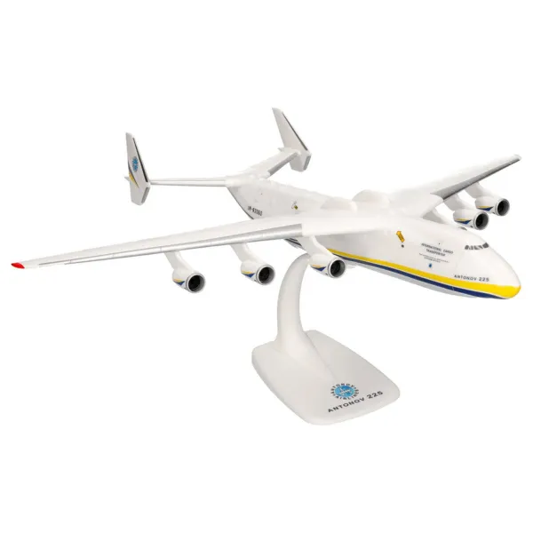 Antonov Airlines AN-225 Plastic Model - UR-82060 - 1/200