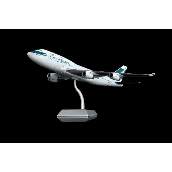 Cathay Pacific Boeing 747-400 B-HUJ Diecast Model - 1/200 Scale