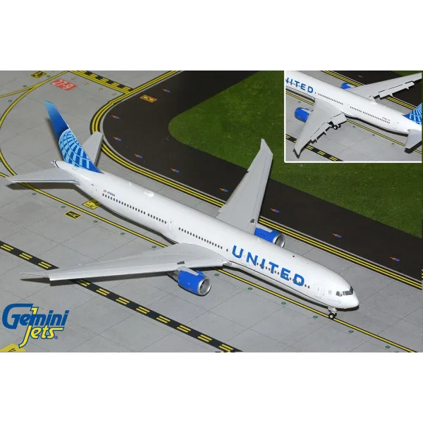 Gemini Jets United Airlines Boeing 767-400ER Flaps Down Diecast - N76064 - 1/200