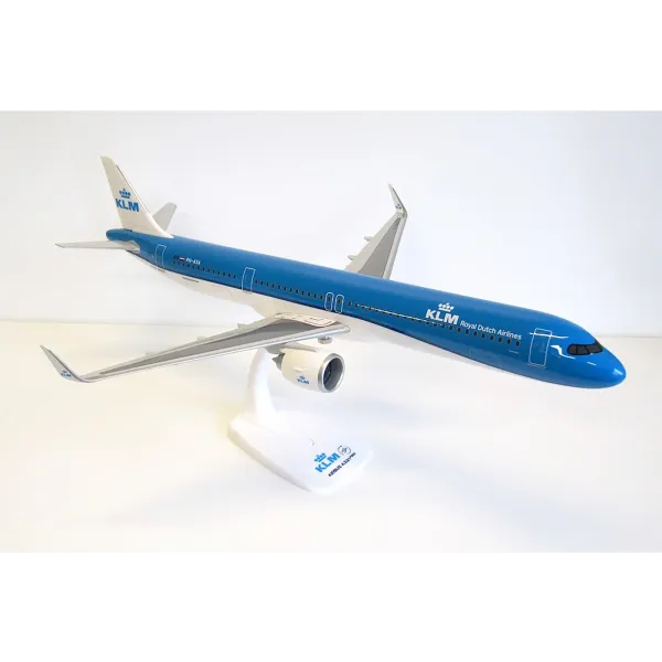 KLM Airbus A321 Neo Plastic Model - 1/100