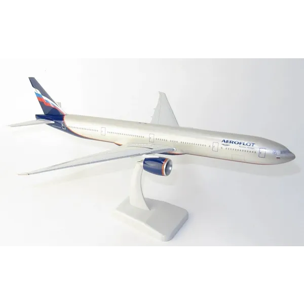 Boeing 777-300ER Aeroflot Plastic Model - Scale 1:200