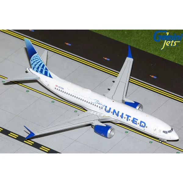 Gemini Jets Discover Airlines Airbus A330-300 Diecast - D-AIKK - 1/200