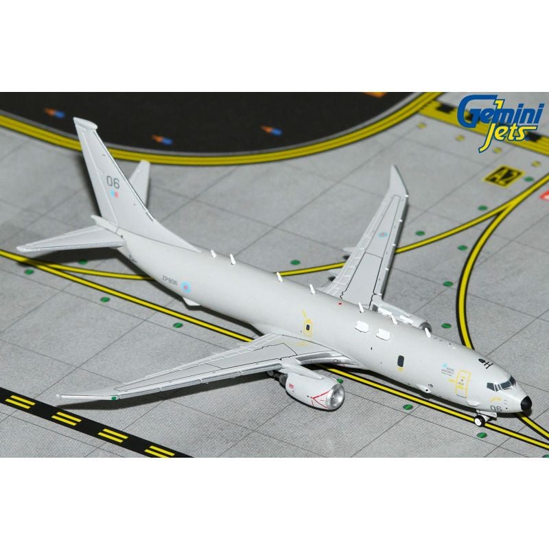 Gemini Jets RAF Boeing P-8 Poseidon MRA1 Diecast - ZP806 - 1