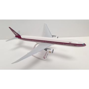 Qatar Boeing 777-300ER Retro Livery Plastic Model - 1/200