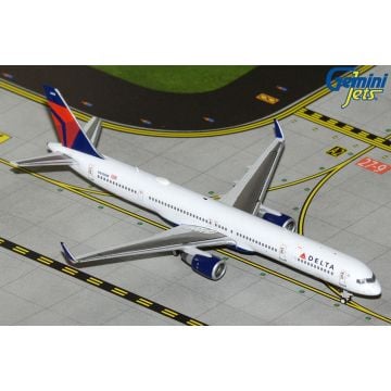Gemini Jets Delta Airlines Boeing 757-300W Diecast - N595NW - 1/400