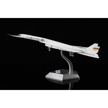 USAF XB-70 20001 "The United States Air Force Museum Livery" Diecast - 1/200
