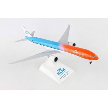 Skymarks KLM B777-300ER Orange Pride Plastic Model - Scale 1:200