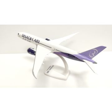 Riyadh Air Boeing 787-9 White Livery Plastic Model - 1/200
