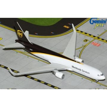 Gemini Jets UPS Boeing 767-300ERF Diecast - N323UP - 1/400