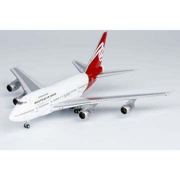 Australia Asia Boeing 747SP "City of Traralgon Diecast - VH-EAB- 1/400