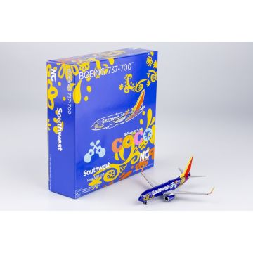 Southwest Airlines Boeing 737-700/w Disney Pixar Livery Diecast - N7816B - 1/400