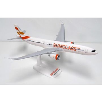 Sunclass Airlines Airbus A330-900 neo Plastic Model - 1/200