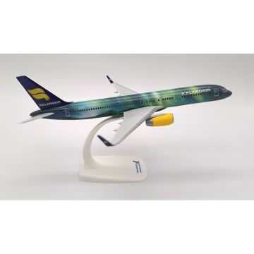 Icelandair Boeing 767-300ER Plastic Model - 1/200