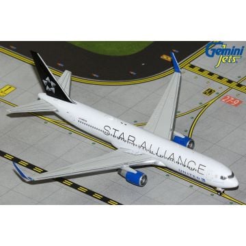 Gemini Jets United Airlines Boeing 767-300ER Star Alliance Livery Diecast - N1653UA - 1/400