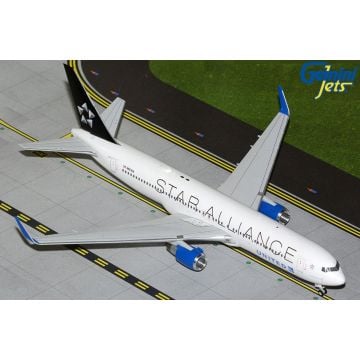 Gemini Jets United Airlines Boeing 767-300ER 'Star Alliance' Livery Diecast - N653UA - 1/200