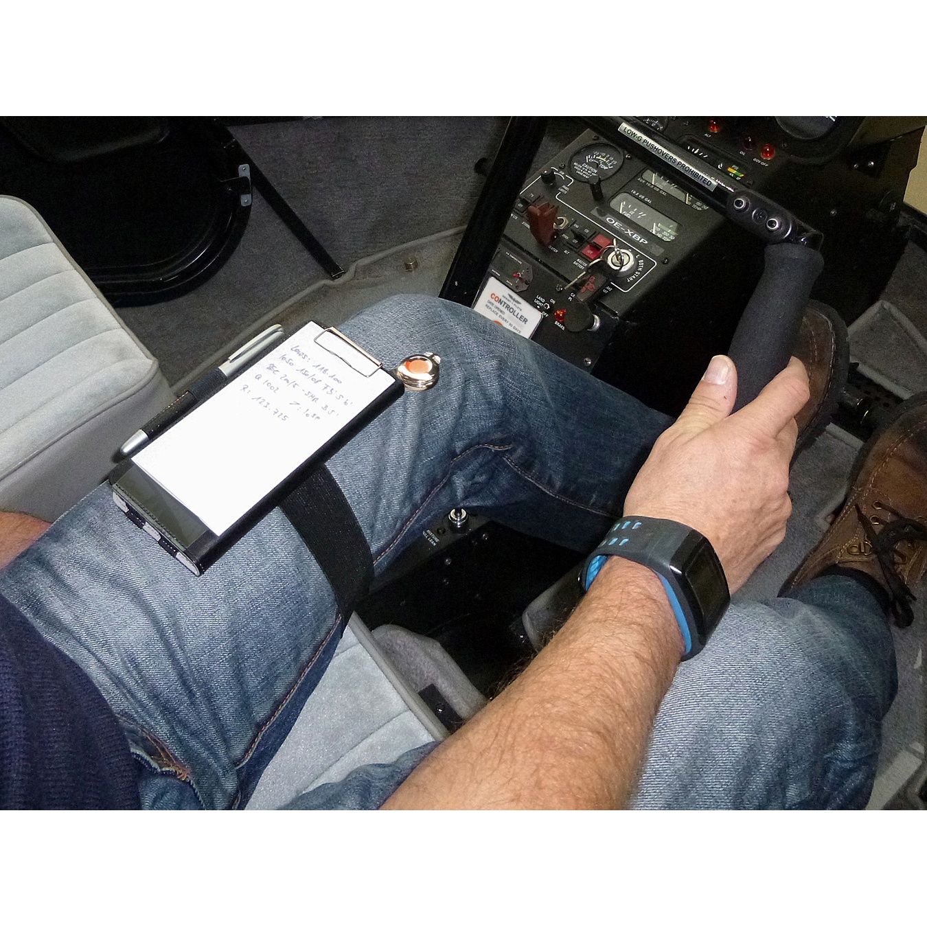 Design4Pilots iPilot iPhone Kneeboard