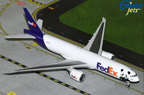 Gemini Jets Fed-Ex B777-200LRF - FedEx Panda Livery Diecast