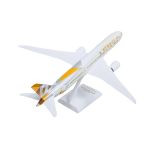 Skymarks Etihad Airways Boeing 787-9 Plastic Model - Scale 1:200