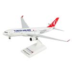 Skymarks Turkish Airlines Airbus A330-200 TC-JNA - Plastic Model - Scale 1:200Turkish Airlines Airbus A330-200 Plastic Model - Scale 1:200