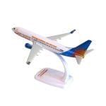 Jet2 Holidays B737-800 Plastic Model - 1/200