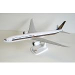 Singapore Airlines Boeing 777-9X Plastic Model - 1/200
