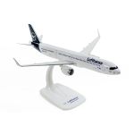 Lufthansa Airbus A321 Neo Plastic Model - 1/200