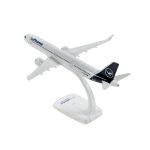 Lufthansa Airbus A321 Neo Plastic Model - 1/200