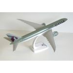 Qatar Boeing 777-9X Plastic Model - 1/200